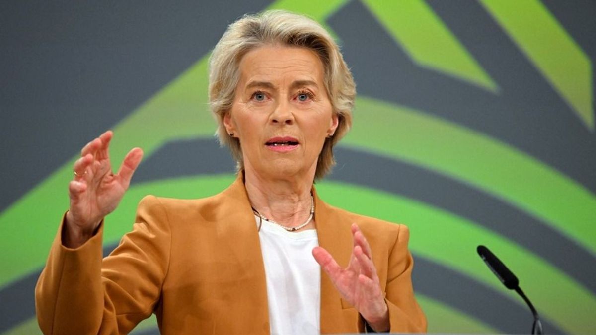 Von der Leyen szavakban az alkalmasságban hisz, de a tettei mást mutatnak