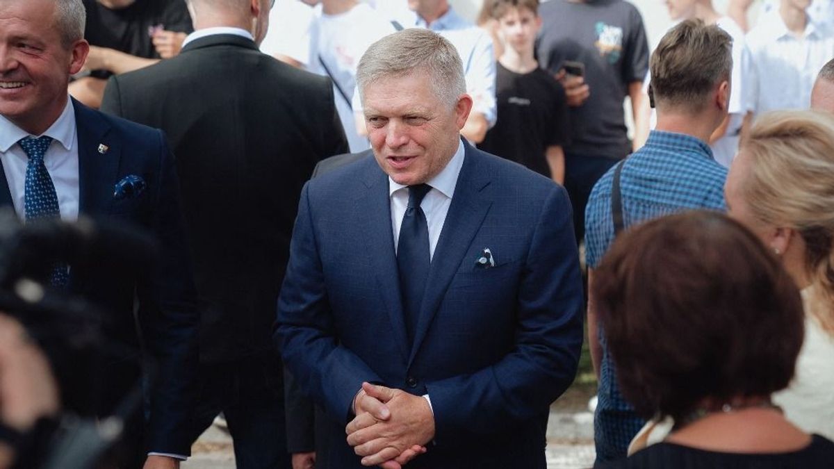 Fico elleni merénylet: most az áldozat tért vissza a tetthelyre