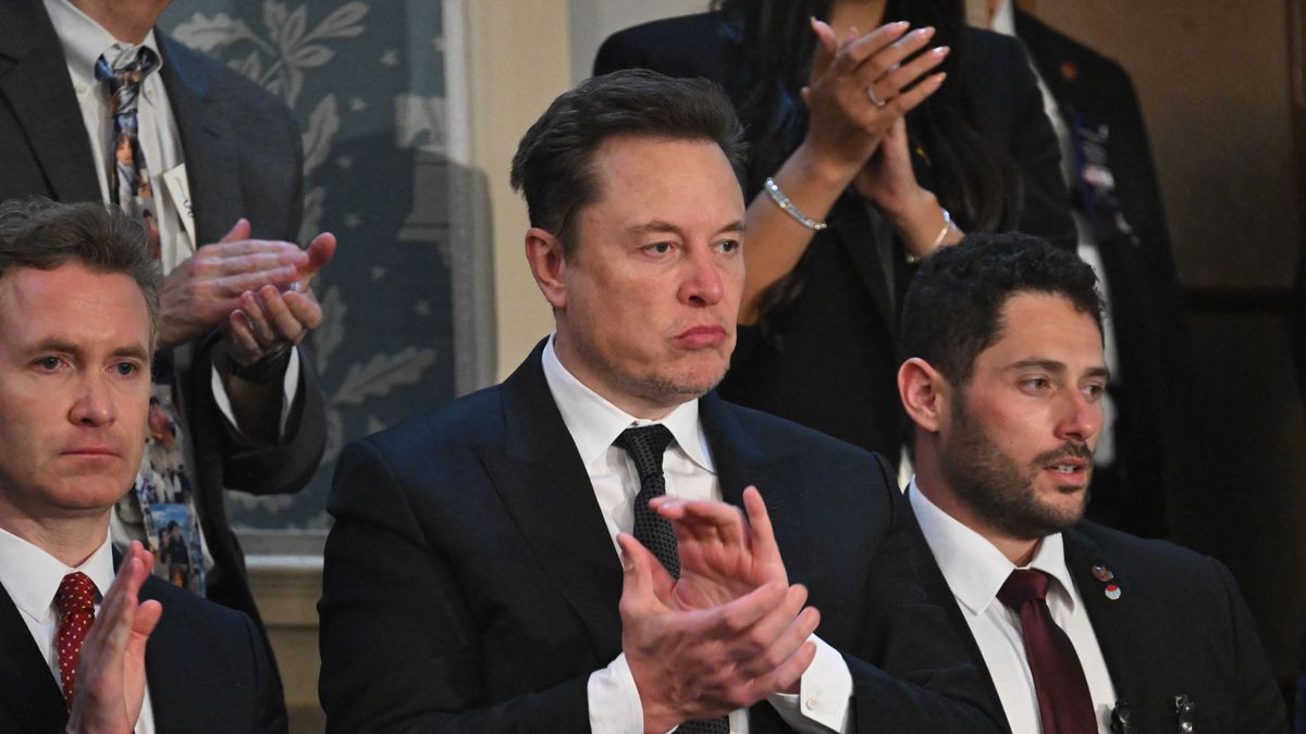 Elon Musk sötét jövőt jósol Amerikának