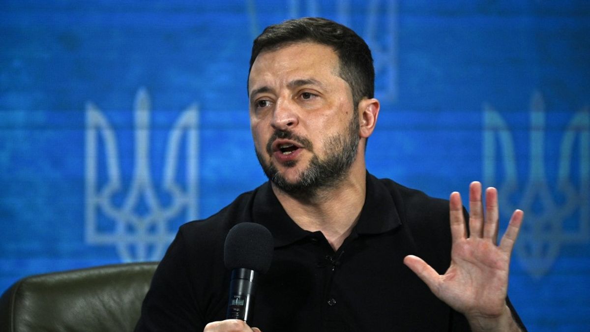 Zelenszkij bajban, az ukránok is ellene fordultak