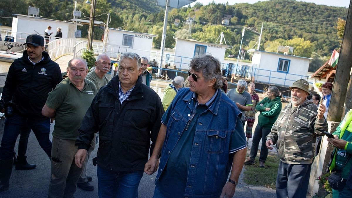 PM Orban: We Expect Continued Dry Weather, Which Will Aid Flood Protection