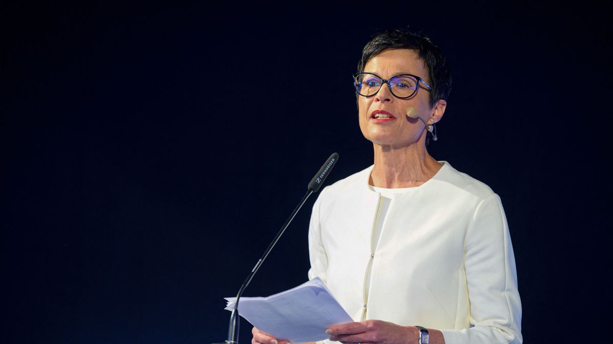 Kiderült, hogy ki váltja Szlovénia férfi biztosjelöltjét