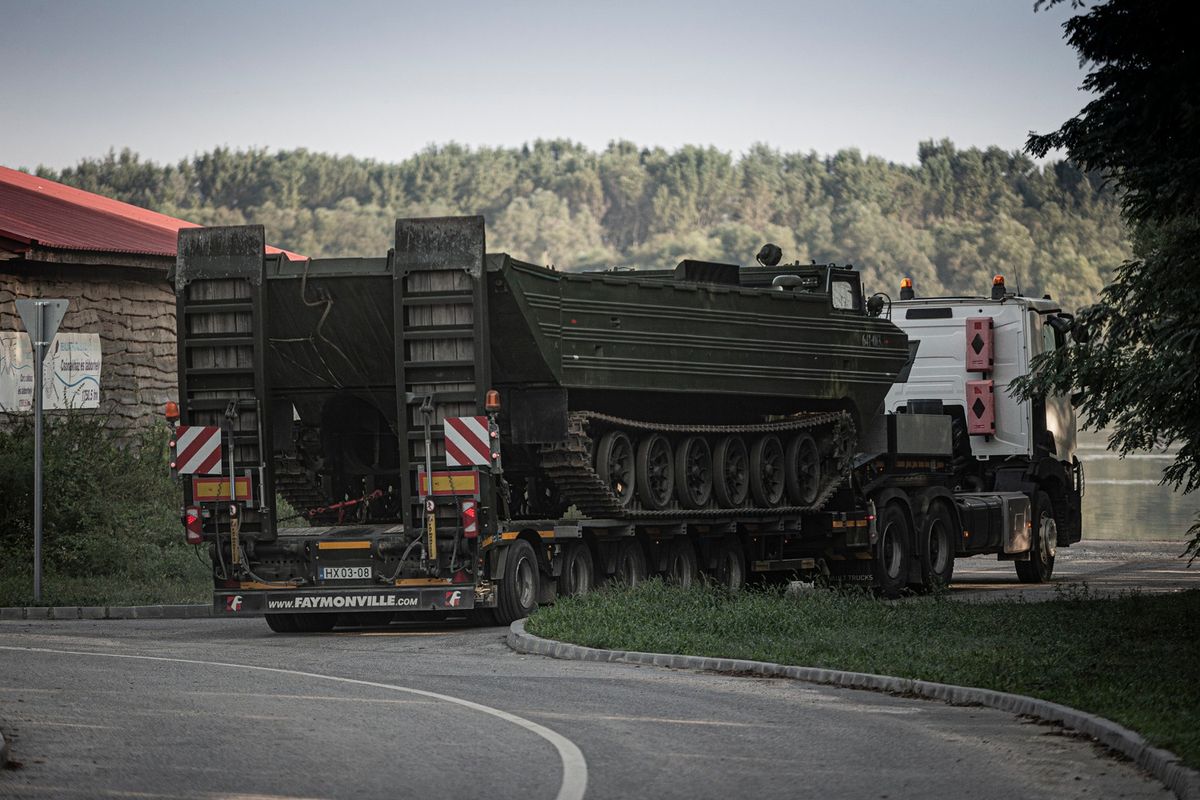 PTSZ-M, árvíz, Duna. áradás, Magyar Honvédség MH