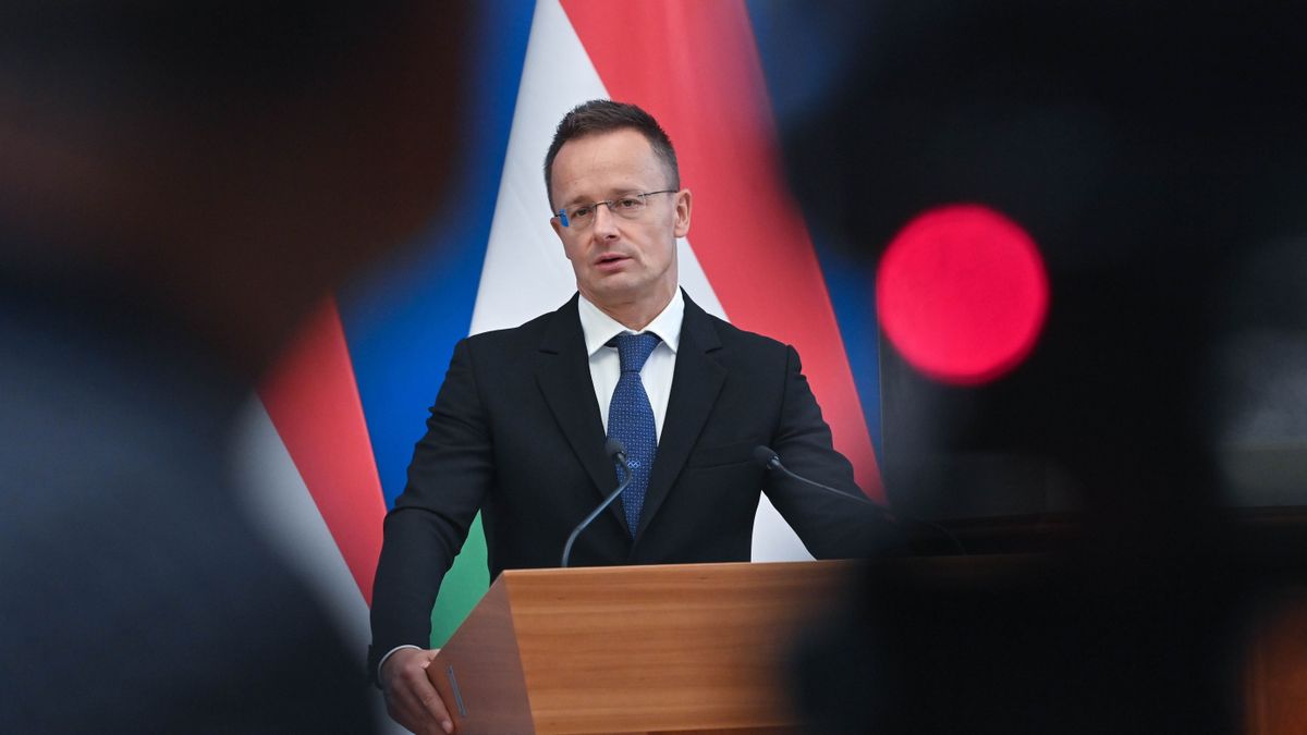 Szijjártó Péter: Ma Brüsszel a veszélyt, míg Kairó a védelmet jelenti Európának a migráció tekintetében