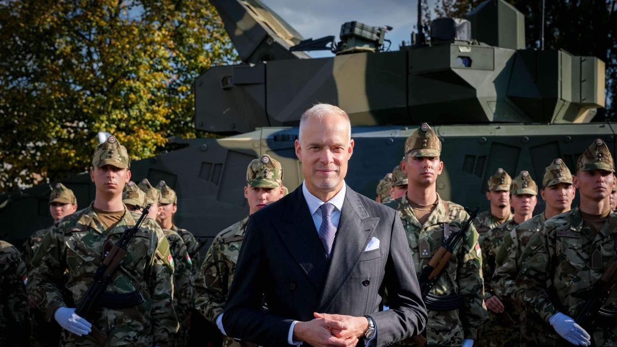 Szalay-­Bobrovniczky Kristóf: Nem engedhetjük meg egy újabb háború pusztítását