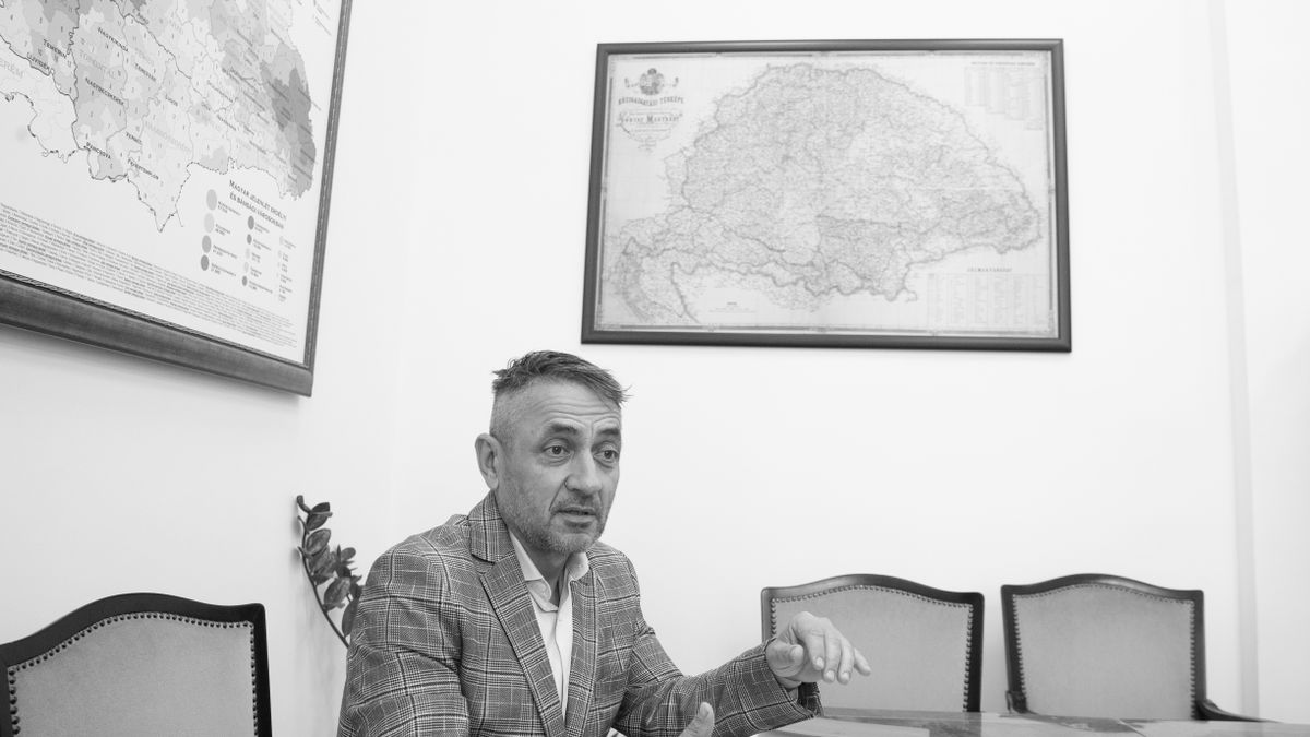Csendes gyertyagyújtással emlékeznek szombaton Potápi Árpád Jánosra