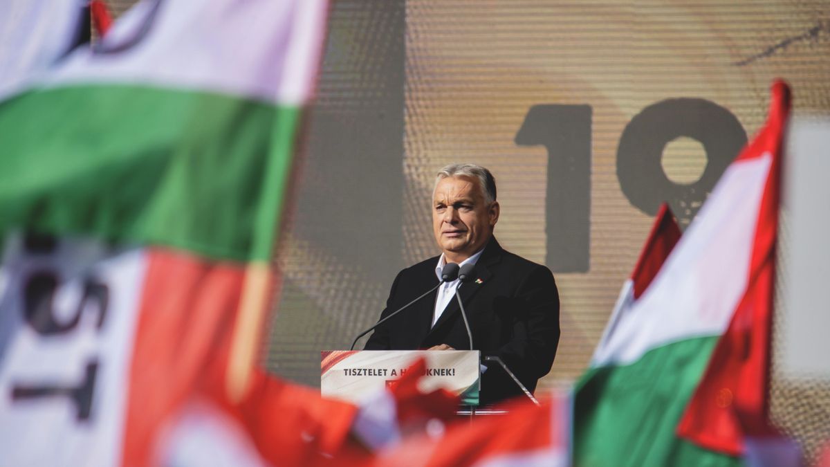 Orbán Viktor: Brüsszel bábkormányt akar a nyakunkba ültetni + videó, galéria