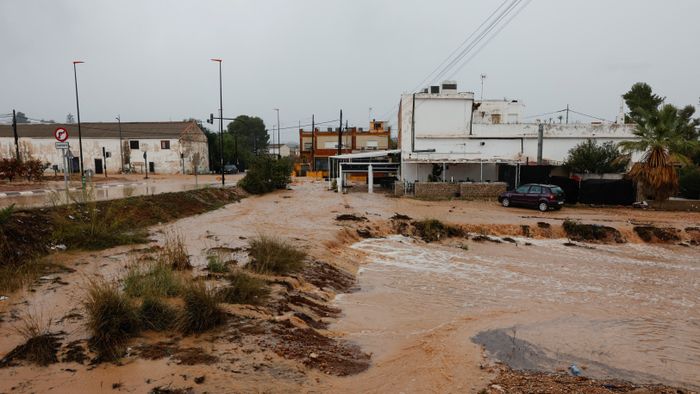 Valencia region in the highest red alert for extreme rainfalls