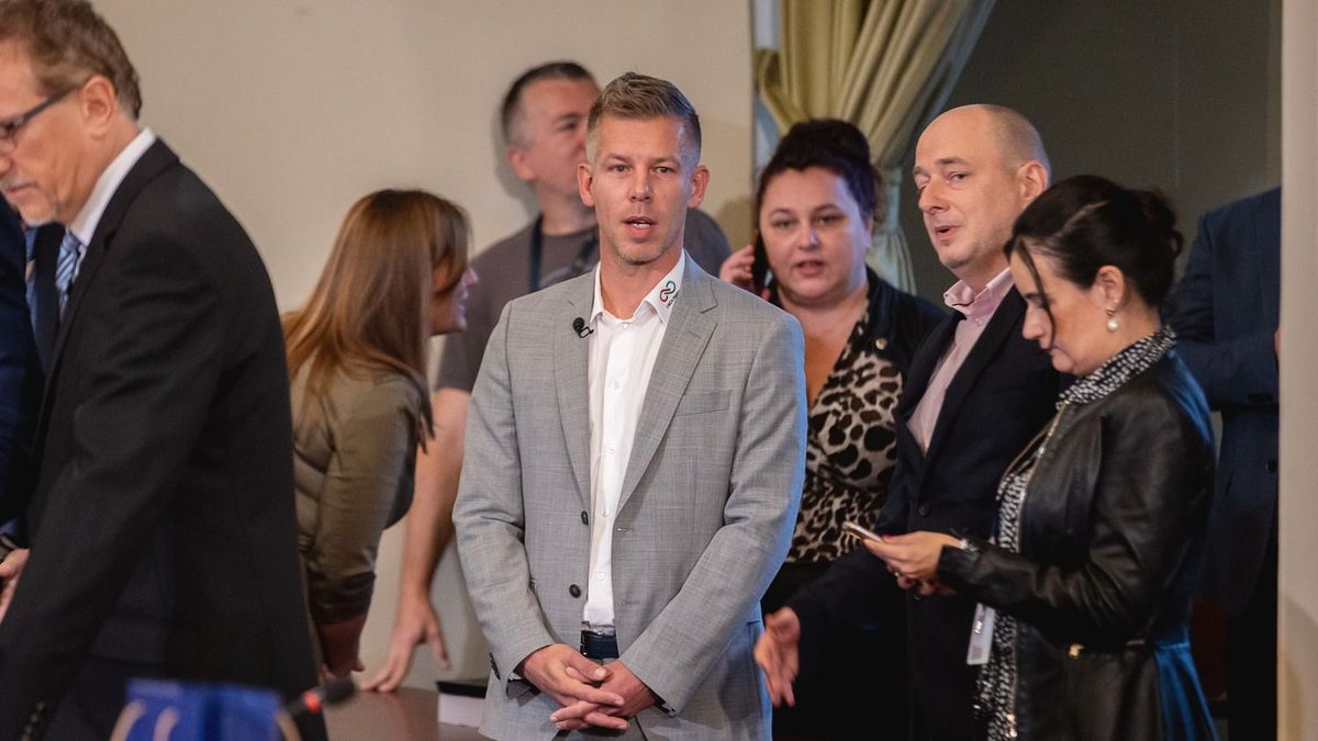 Elárulta magát Magyar Péter pártja, tényleg el akarják törölni a rezsicsökkentést + videó