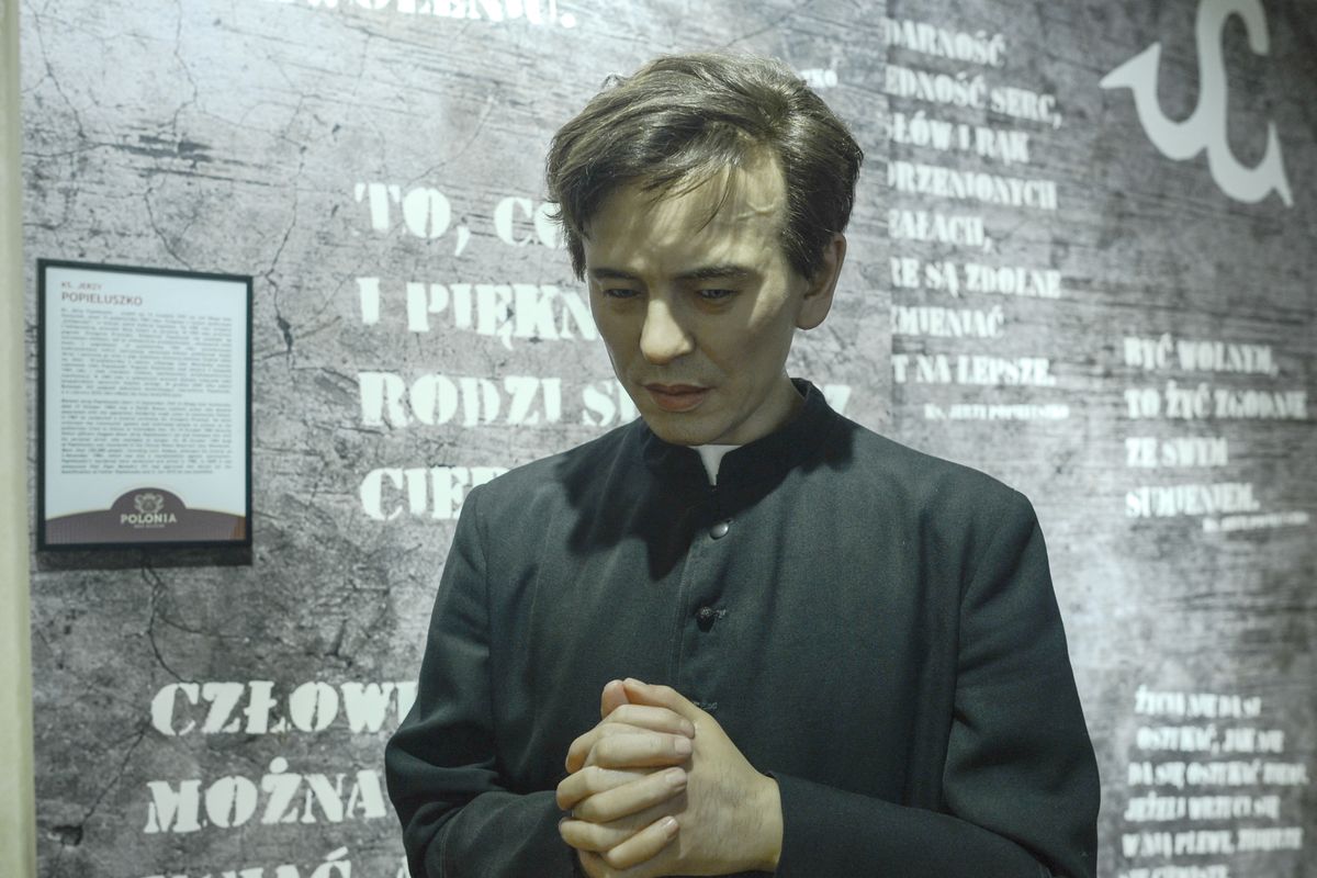 A tour of 'Polonia' Wax Museum in Krakow