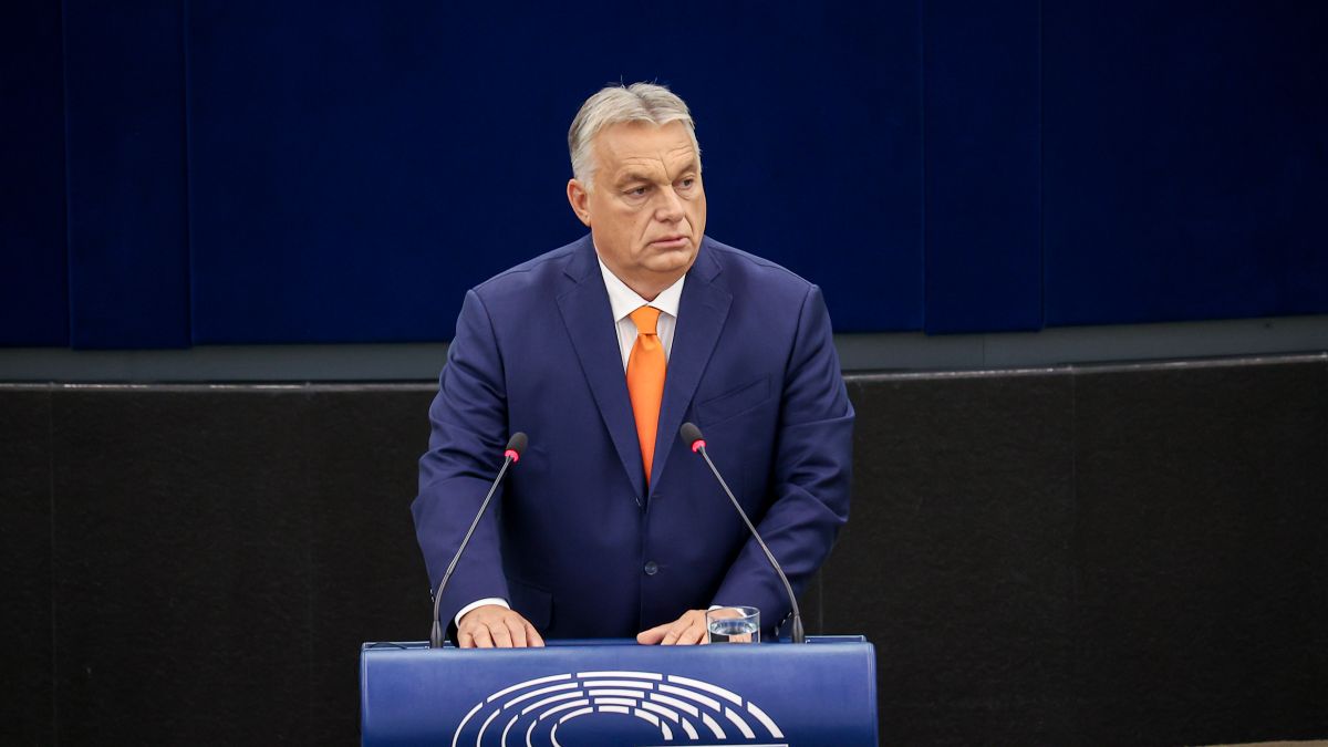 PM Orban: Migration and Security Threats Could Disintegrate Schengen Area