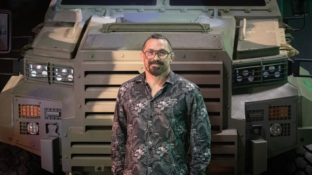 Ha húszéves lenne, egy új katonai helikopter lenne az álma az olimpiai ezüstérmes birkózónak