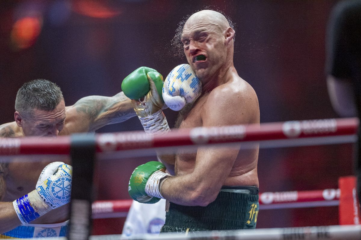 Oleksandr Usyk v Tyson Fury - Heavyweight Boxing