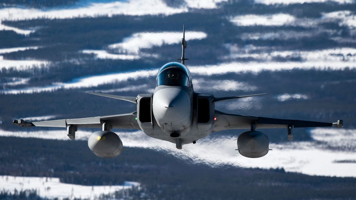 Hungary, Sweden Jointly Upgrade Gripens + Video