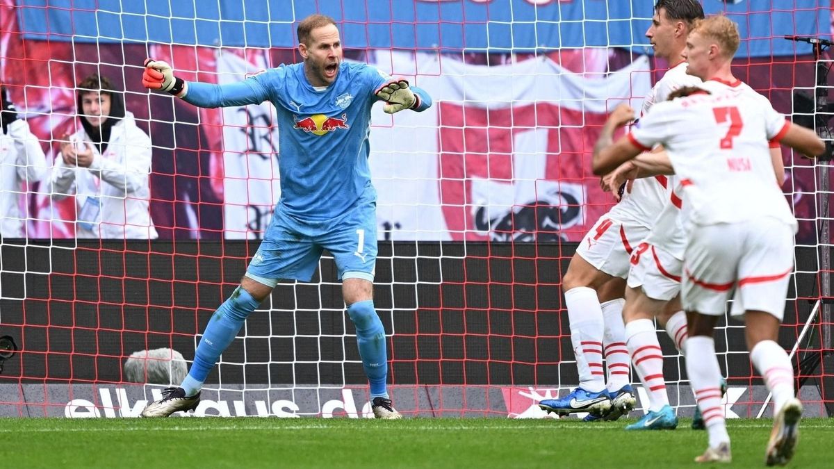 Gulácsi Péter sérült RB Leipzig Bundesliga légiós Orbán