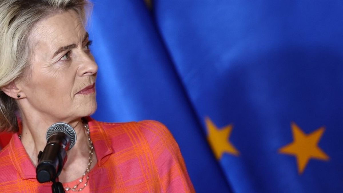 Fidesz Reveals How Migrants Will Be Transported to Brussels