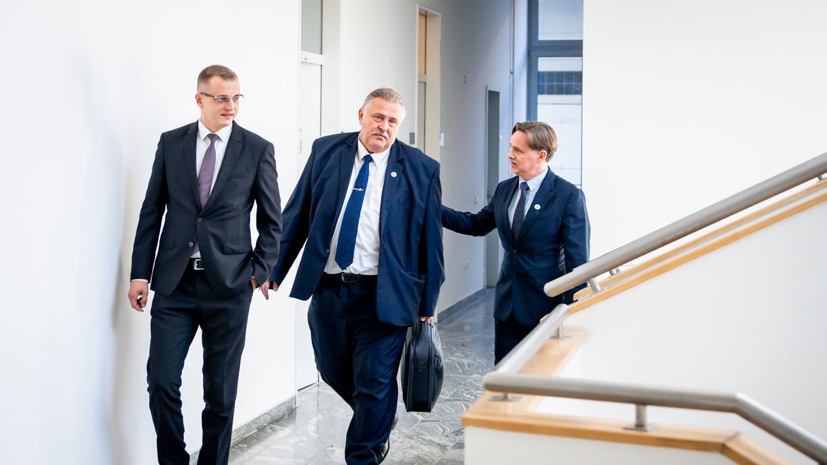 Számok helyett érzelmes búcsúzások a megyei jogú városokban