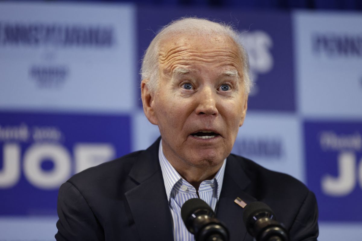 Joe Biden hátat fordított Kamala Harrisnek