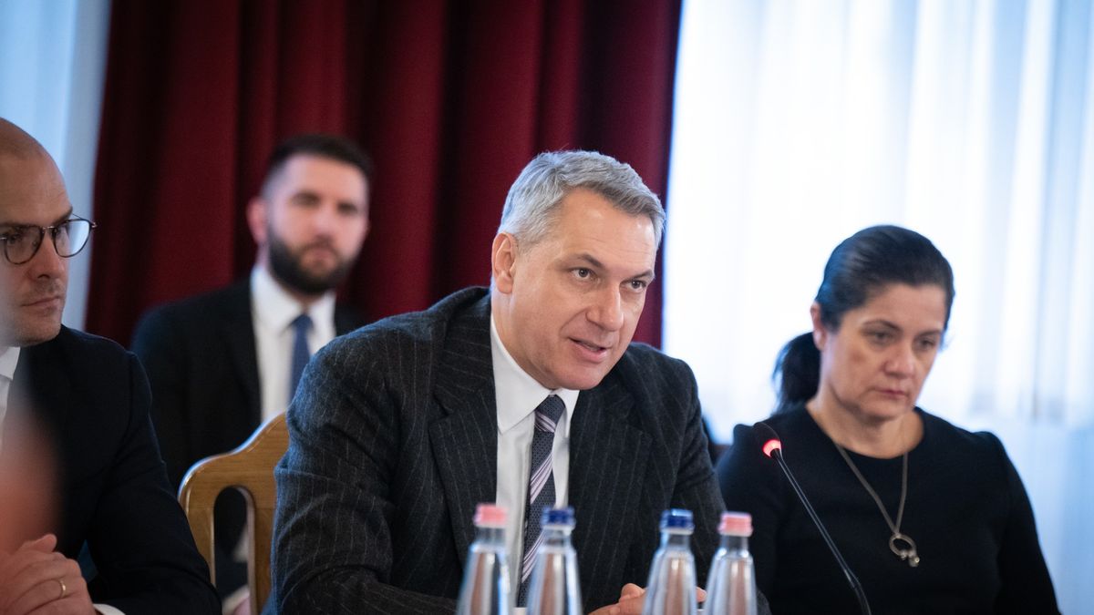 „A magyar vállalkozások feltőkésítése véget ért” – kemény üzenetet küldött az államnak dolgozó cégeknek Lázár János