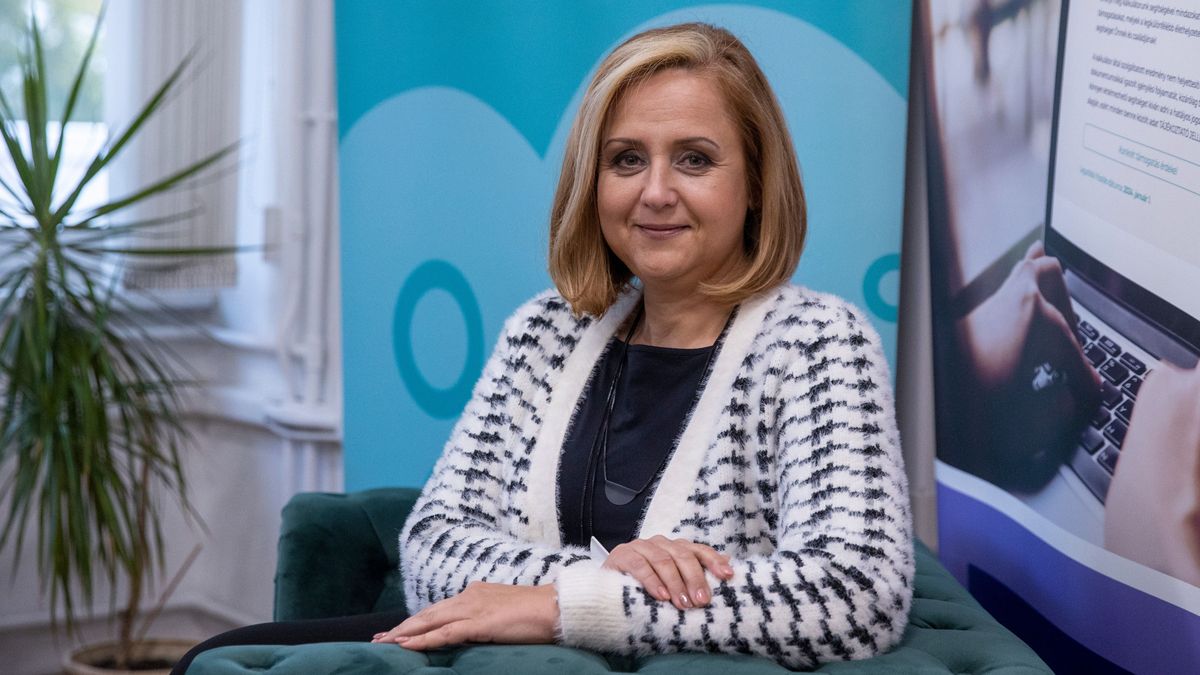 Saját otthonában adott menedéket egy kilenctagú ukrán családnak Bartos Andrea