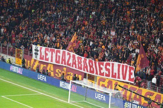 Gáza babák Izrael Palesztina tüntetés Galatasaray Tottenham Európa-liga UEFA