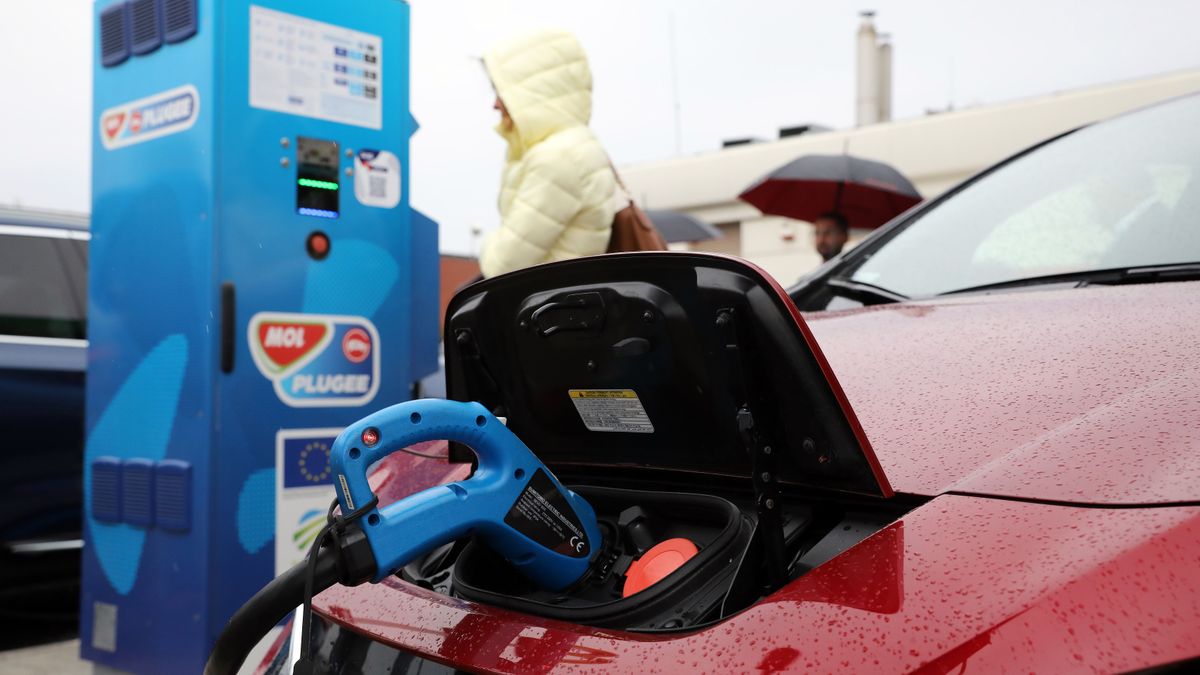 Már több mint ötezer elektromos jármű megvásárlásához kértek támogatást a cégek