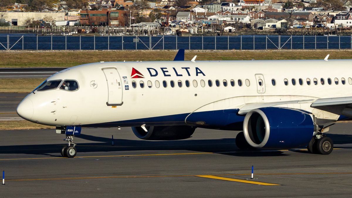 Öt órán át repültek feleslegesen a Delta légitársaság utasai