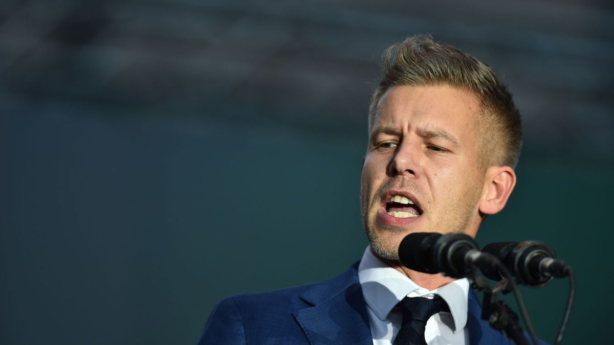 Újabb videó: Ábrahám Róbert ezúttal Magyar Péternek üzent
