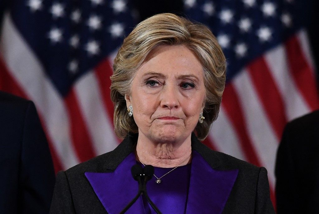 Hillary Clinton amerikai demokrata elnökjelölt beszédet mond, miután 2016. november 9-én legyőzte Donald Trump 