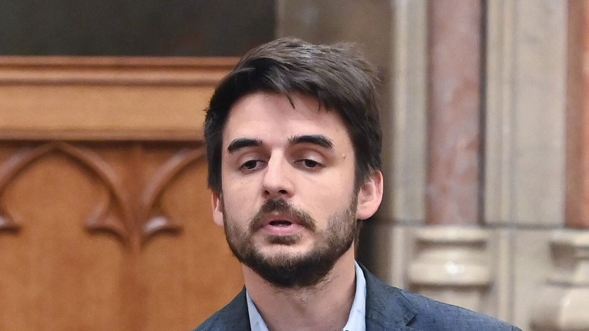 A Momentum továbbra is ragaszkodna Pressmanhez