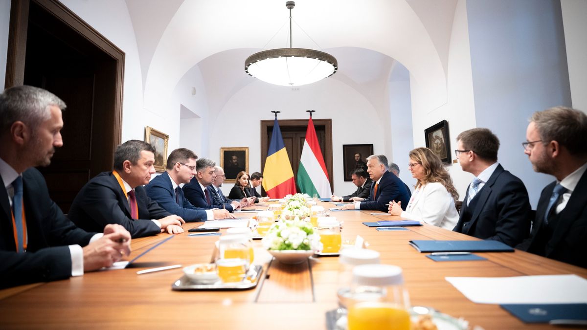 Orbán Viktor a román miniszterelnökkel tárgyalt