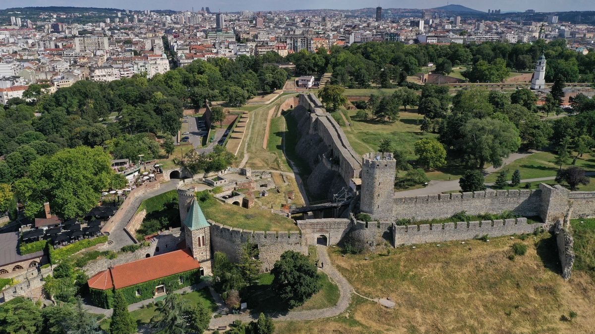 Mesebeli kirándulásnak is beillő terepgyakorlat: így barangolták be a Kárpátokat a jövő tanárai