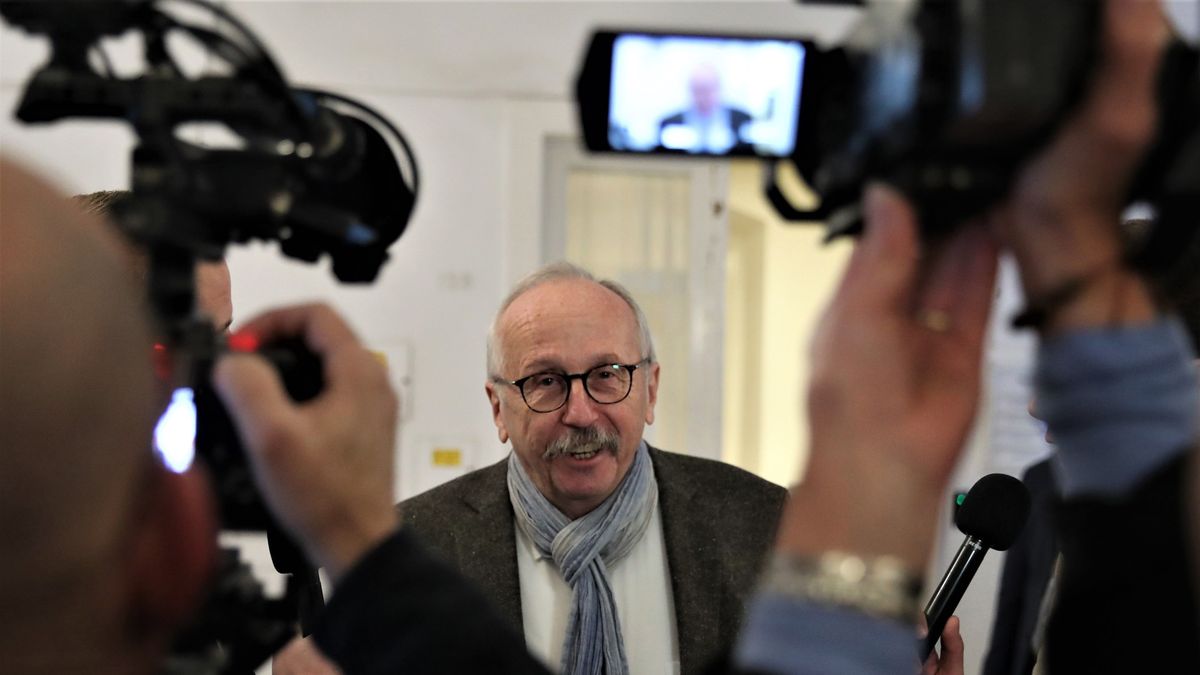 Káoszban és mocsokban úszik a baloldali vezetésű Erzsébetváros