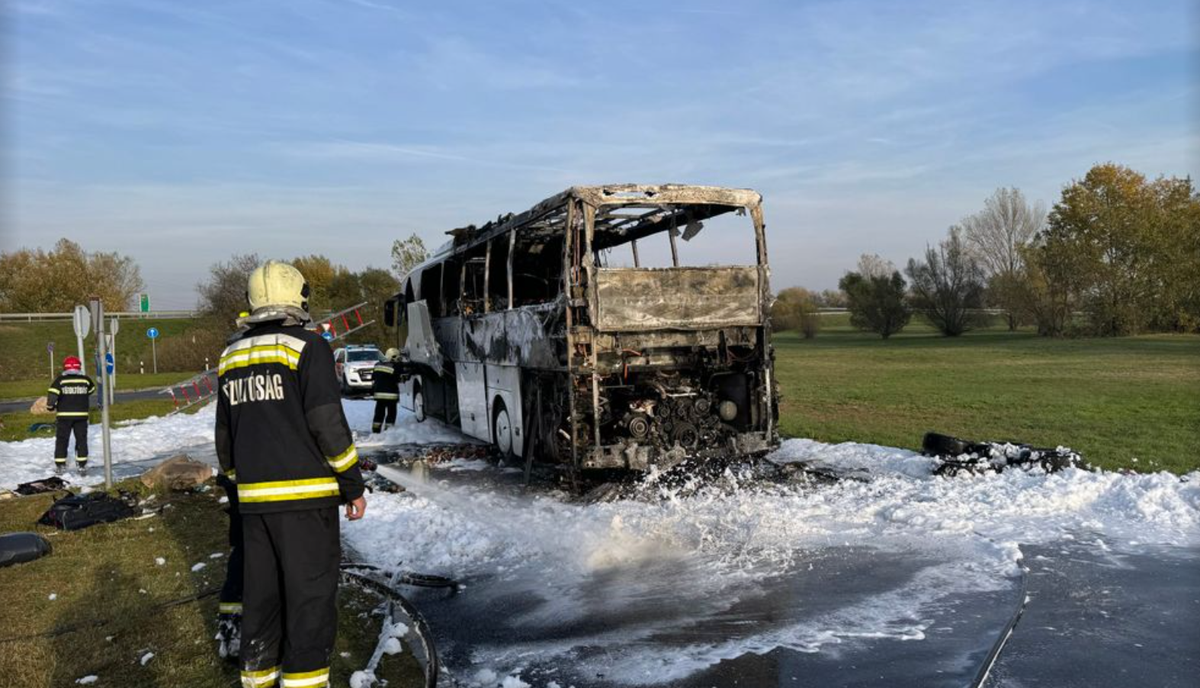 Kigyulladt egy autóbusz Győr közelében

Kisalföld/Nagy Gábor