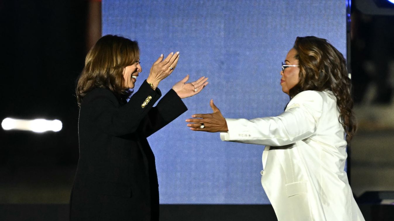 Kamala Harris és Oprah Winfrey egy közös politikai fórumon.