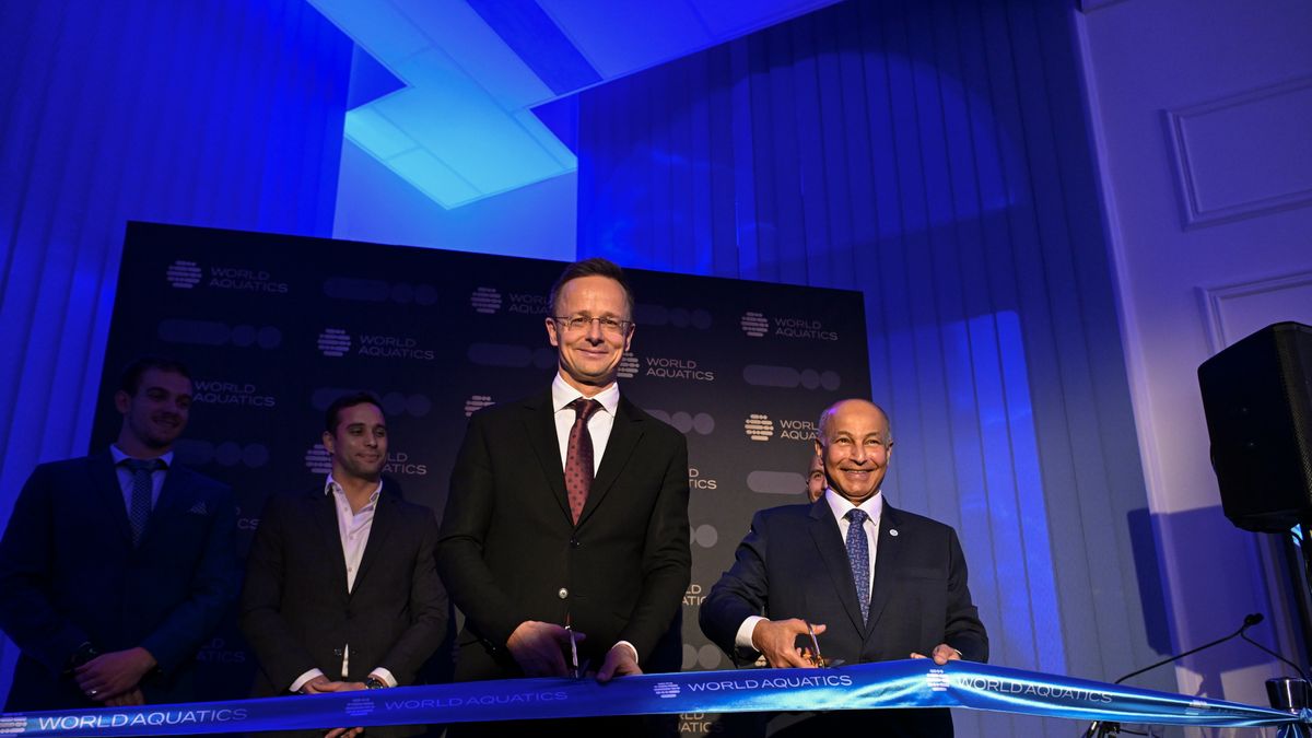 Átadták a Nemzetközi Úszó- és Vízilabda-Szövetség ideiglenes irodáját Budapesten