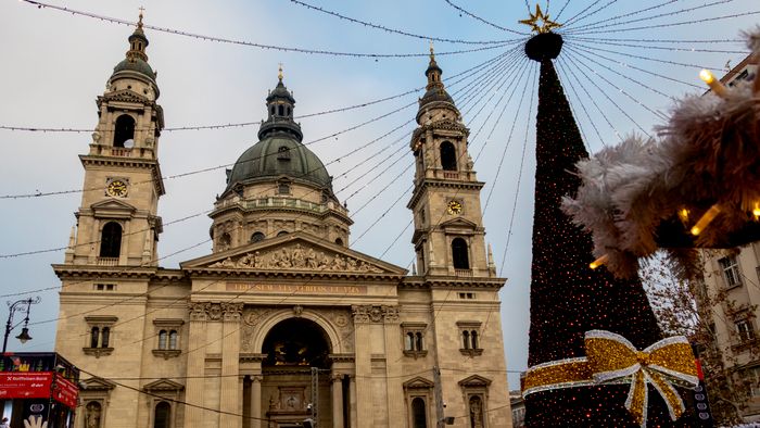 20241116 Budapest Bazilika Vörösmarty tér karácsonyi vásár 
Fotó: Mirkó István  Magyar Nemzet