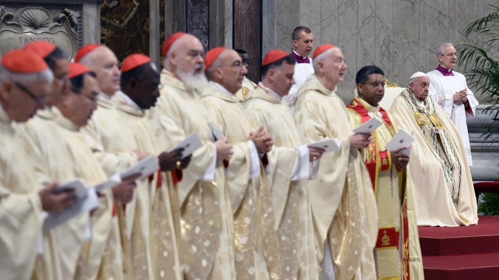 VATICAN - REL - POPE FRANCIS CELEBRATES A SOLEMN CONCISTORY MASS IN SAINT PETER S SQUARE - 24/12/08