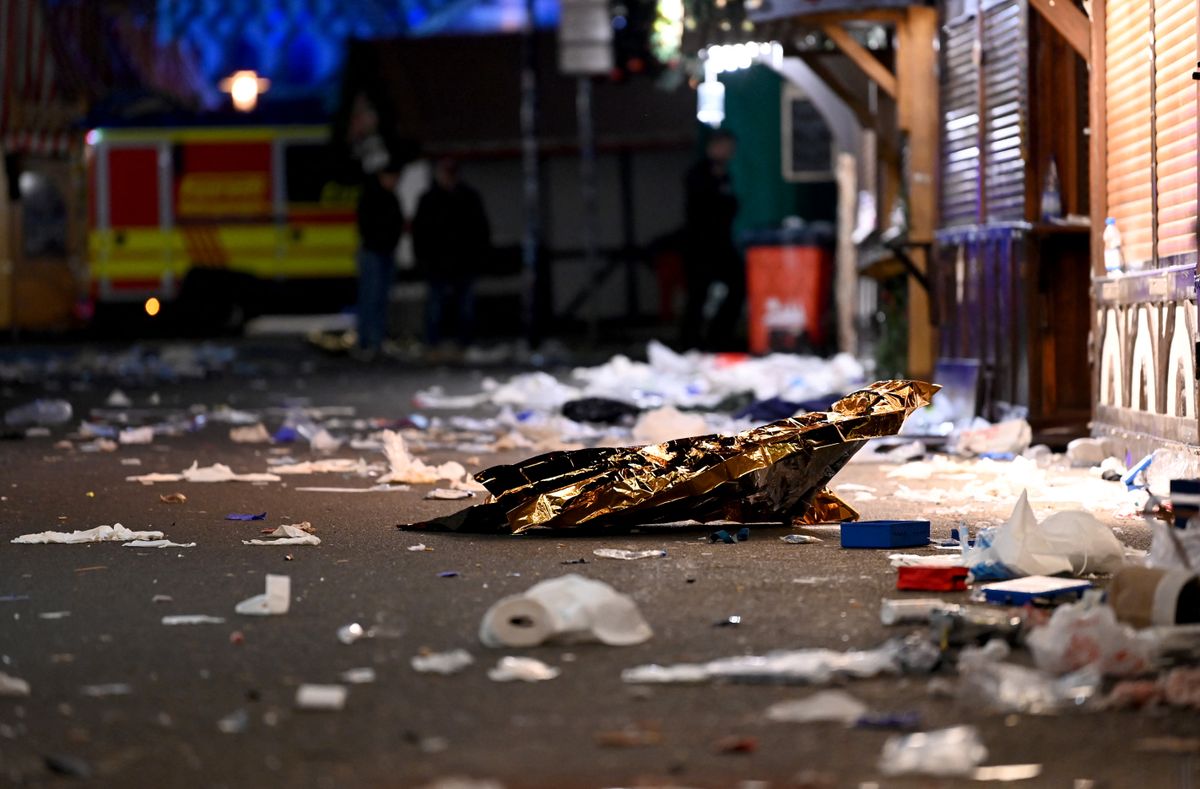 Car drives into crowd at Magdeburg Christmas market