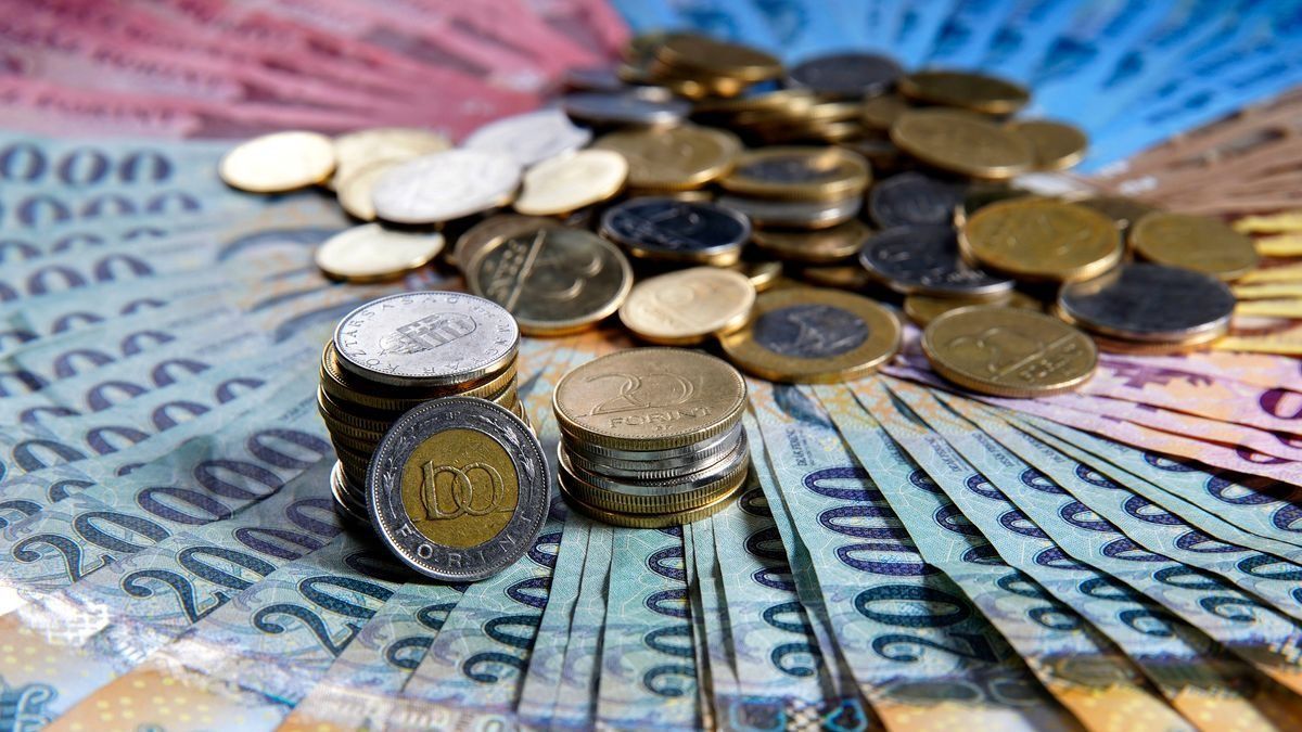 Látványos erősödést mutat a forint