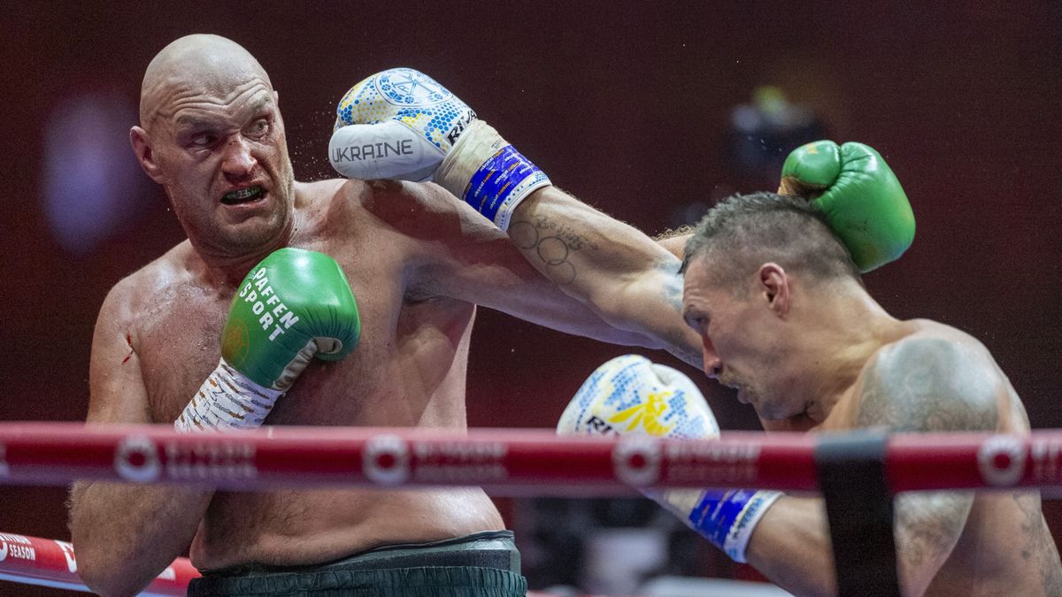 Oleksandr Usyk v Tyson Fury - Heavyweight Boxing