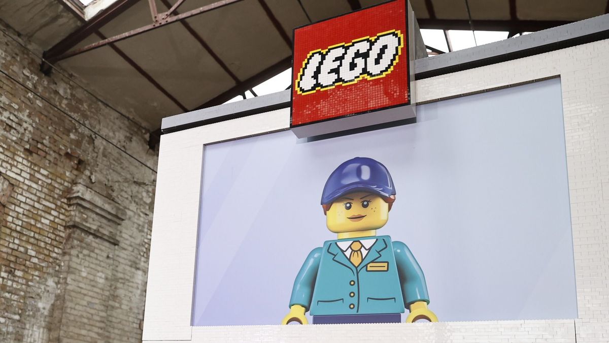 Legnagyobb dobására készül a Lego + videó