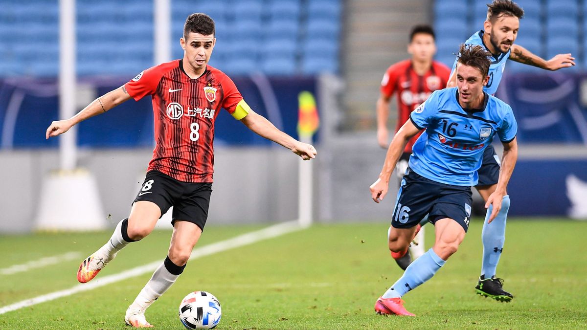 Shanghai SIPG F.C. competes against Sydney F.C. at group match of ACL