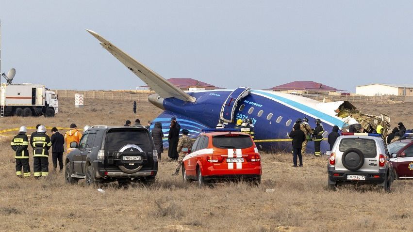 Azerbaijani passenger plane crashes near Kazakh city of Aktau