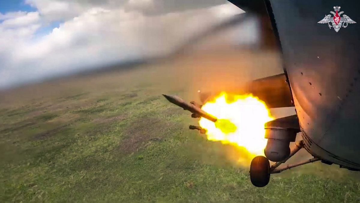 Orosz Mi–35M helikopter semmisített meg ukrán támaszpontot a Kurszki területen + videó