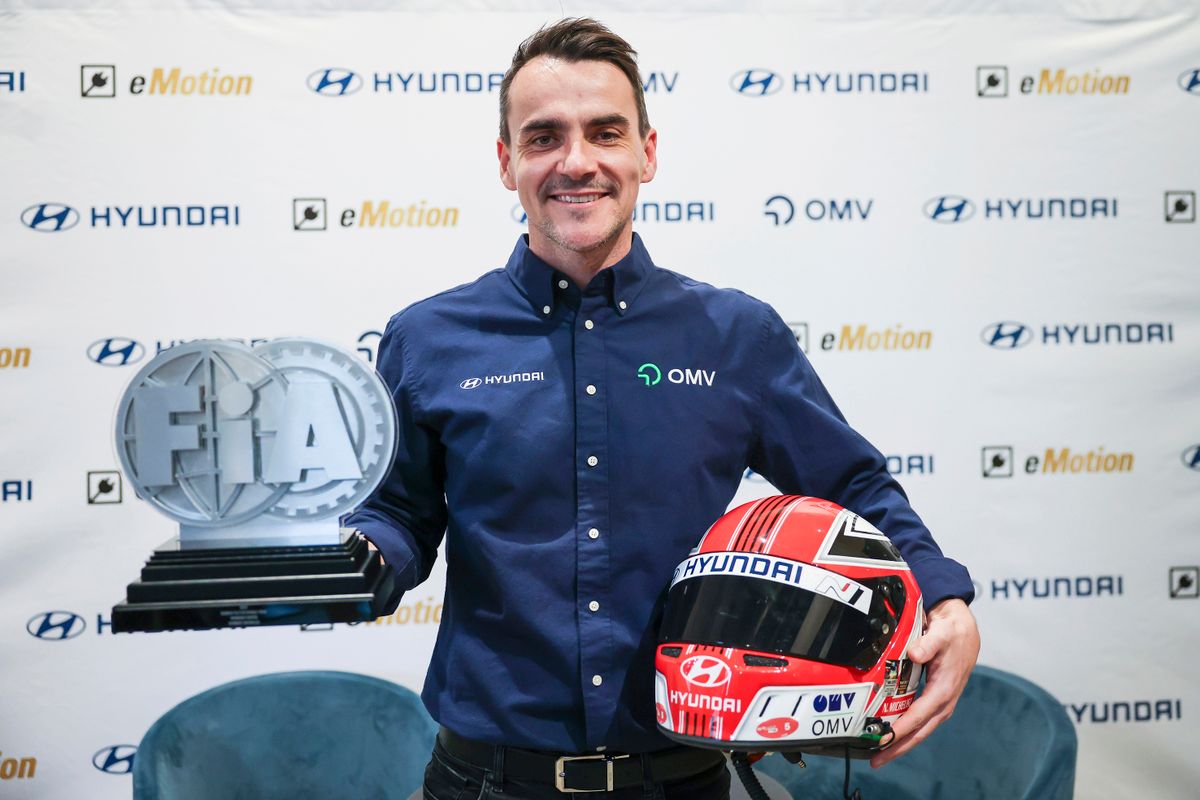 MICHELISZ Norbert