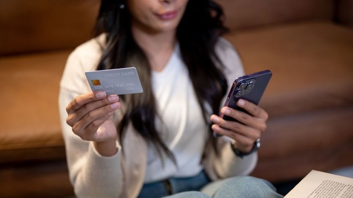 Jócskán megdrágultak a céges bankszámlák