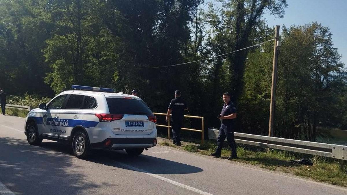 Terrorists and Extremists Lurk Amid Migrants