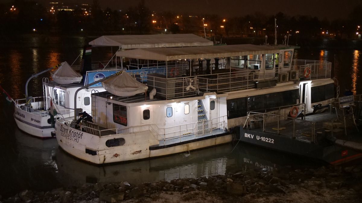 Vizsgálat indult az esti hajóbaleset ügyében + videó, galéria