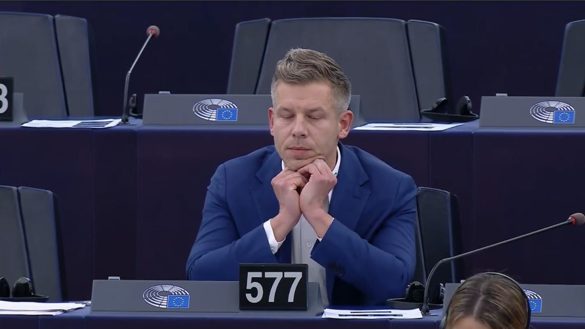 Magyar Pétert saját korábbi mondataival szembesítették az Európai Parlamentben